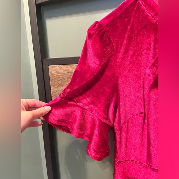 🌹 Asos red velour bow holiday party dress with ruffle sleeves - Picture 3 of 3